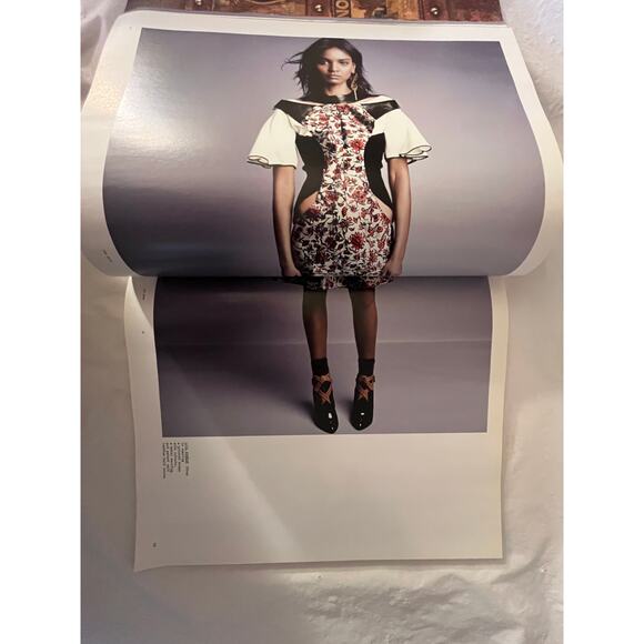 LOUIS VUITTON THE BOOK #1 Catalog Not for Sale Collection Fashion 2014 English - Picture 12 of 16